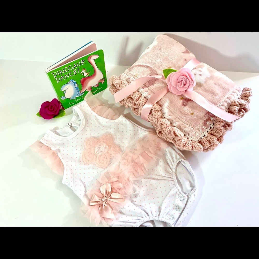 Dinosaur Princess with Ruffles Crochet Baby Blanket Gift Set